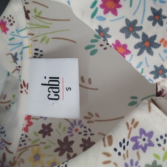 cabi top - Picture 2 of 4